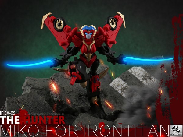 IF EX 05H Iron Factory 'The Hunter' Unofficial Small Scale Windblade Redeco  (4 of 9)